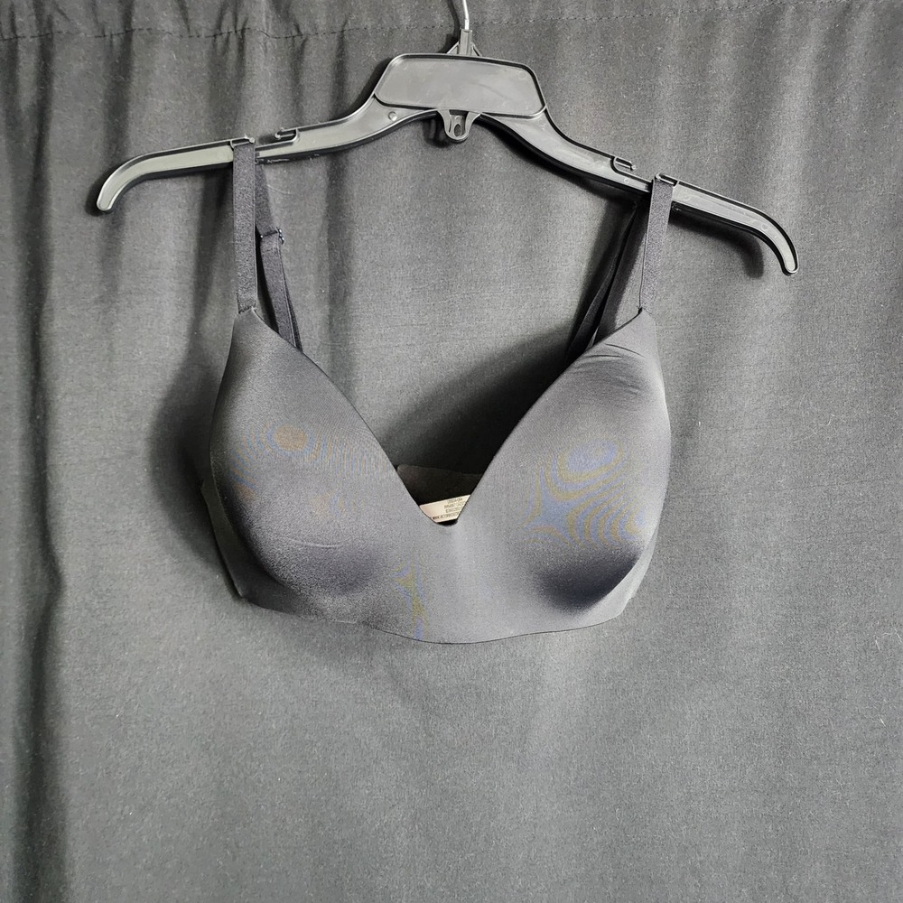 Victoria's Secret Black Wireless Lightly Lined T-Shirt Bra 34DD Microfiber